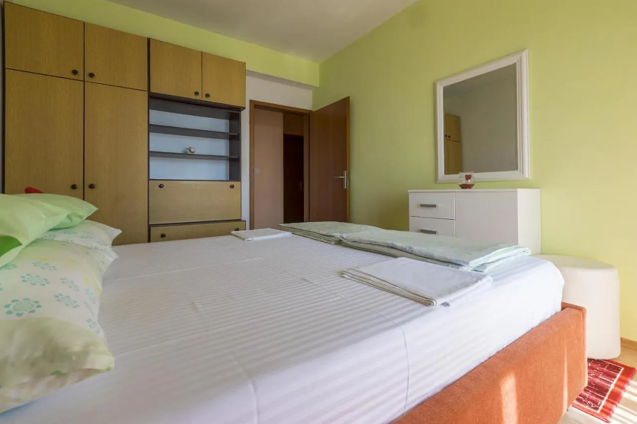 Apartment Dragica Dramalj 0*,  Croatia
